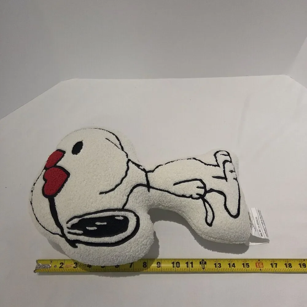 Peanuts Snoopy Red Heart Eyes Sherpa Pillow Valentines Decor 16